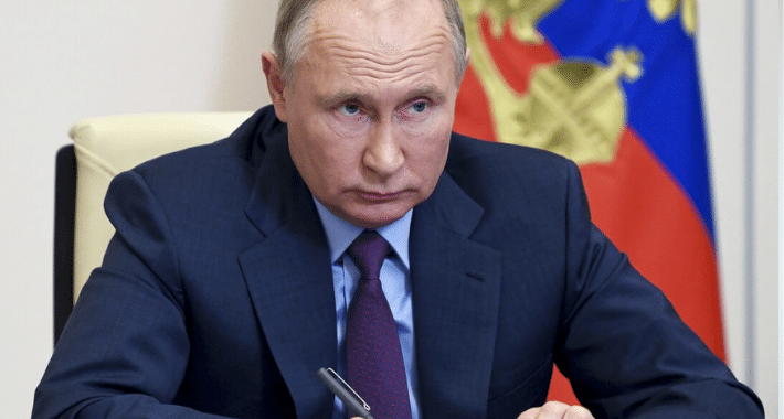 Promulga Putin decreto de seguridad informática