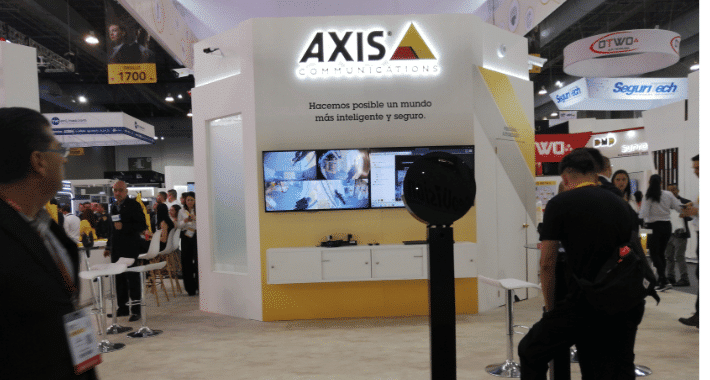 Axis realiza mini tours hacia su Centro de Experiencia