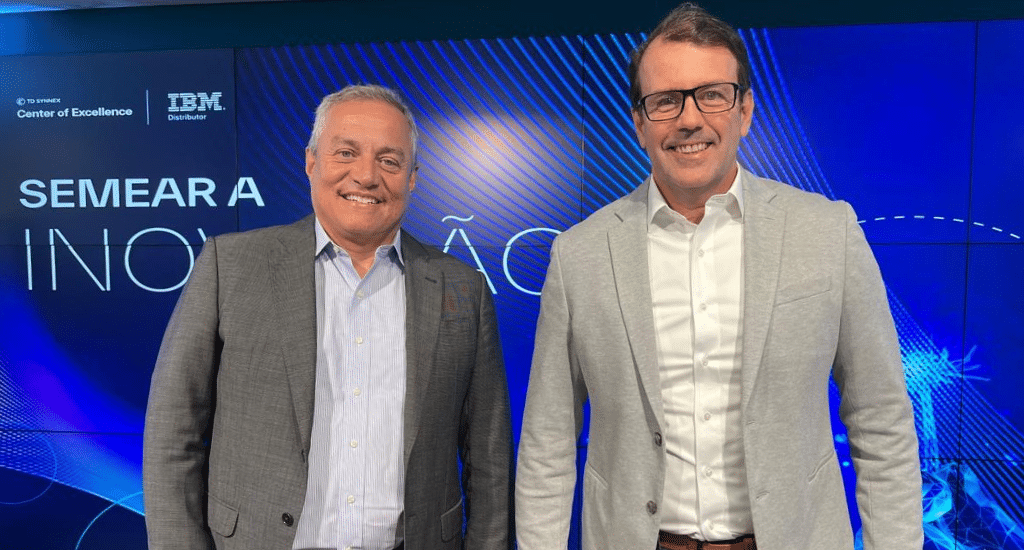 Otavio Lazarini, presidente de TD SYNNEX para Latinoamérica y el Caribe, y Tonny Martins, presidente y gerente general de Tecnología de IBM Latinoamérica.