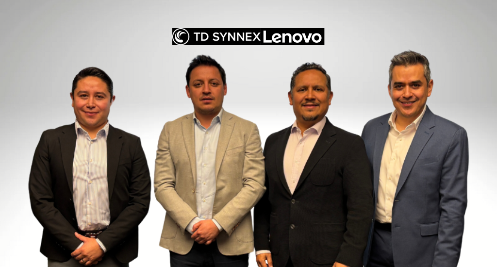 Guillermo Romo, Gerardo Calderón, Josafath Ramírez y Jaazyel Arroyo, ejecutivos de TD Synnex y Lenovo durante la alianza.