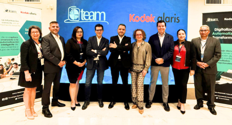 Ejecutivos de TEAM y Kodak Alaris.