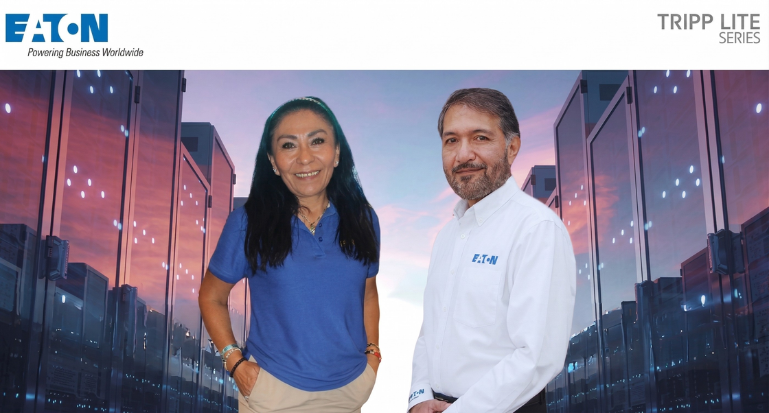 Laura Núñez, gerente de canales de distribución y Miguel Monterrosas, director de soporte técnico en Eaton TrippLite Series.